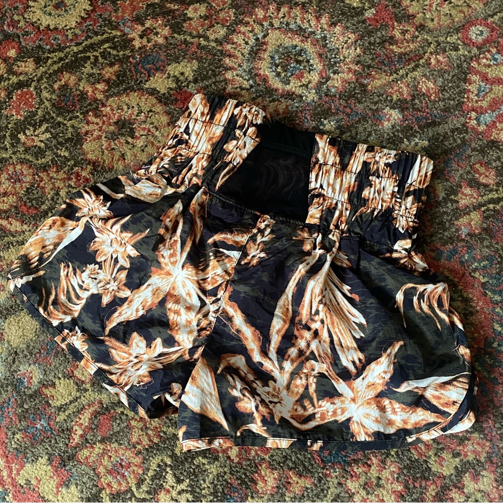 NWOT FP Movement shorts - Picture 4 of 4